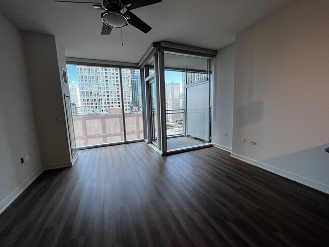 Building Photo - 66 W Kinzie St