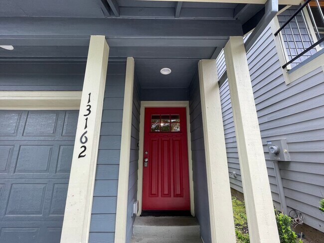 Foto del edificio - NE 3-Story Modern Home ~ Garage, Quartz Co...