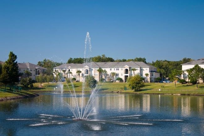 willow lake apts