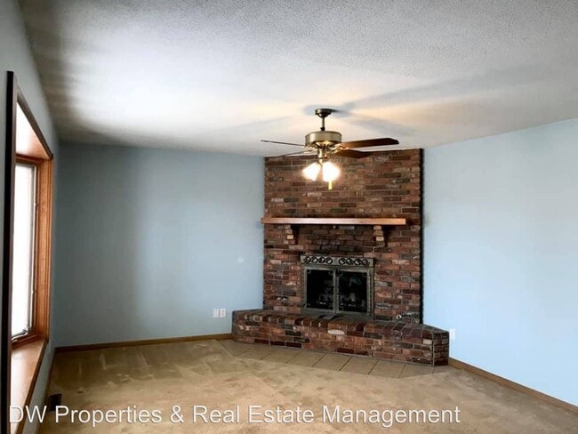 Building Photo - 2 br, 2 bath House - 2114 Thompson Ave