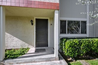 Building Photo - 436 Sierra Vista Ave