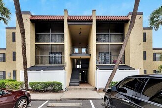 Building Photo - 5304 W Kennedy Blvd