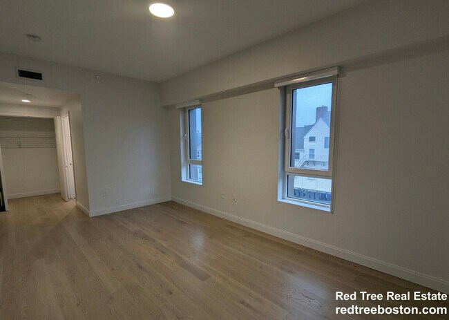 Foto del edificio - 55 Brighton Ave