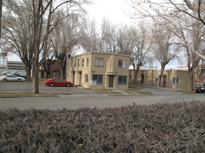 125 N Water Ave - 433 Maple St