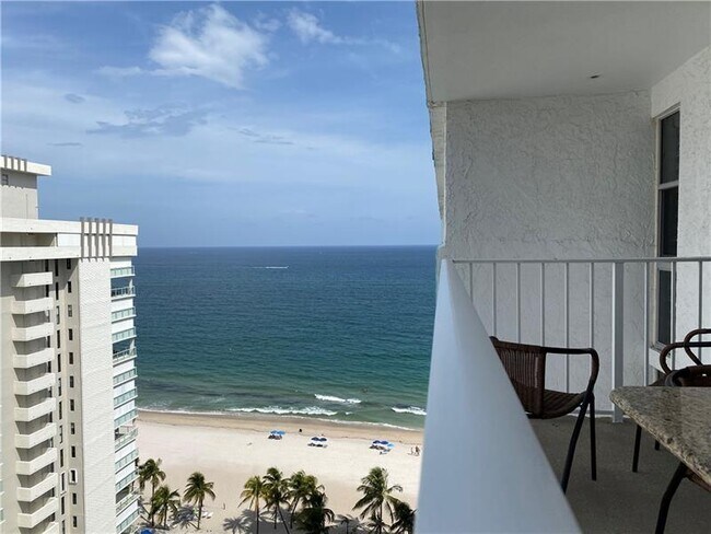 Foto del edificio - 1010 S Ocean Blvd