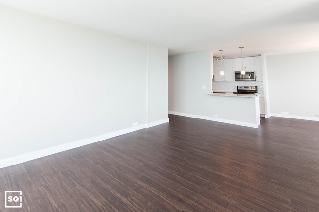Foto del edificio - 3750 N Lake Shore Dr