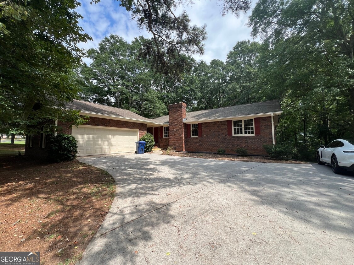 Primary Photo - 222 Lacey Ln