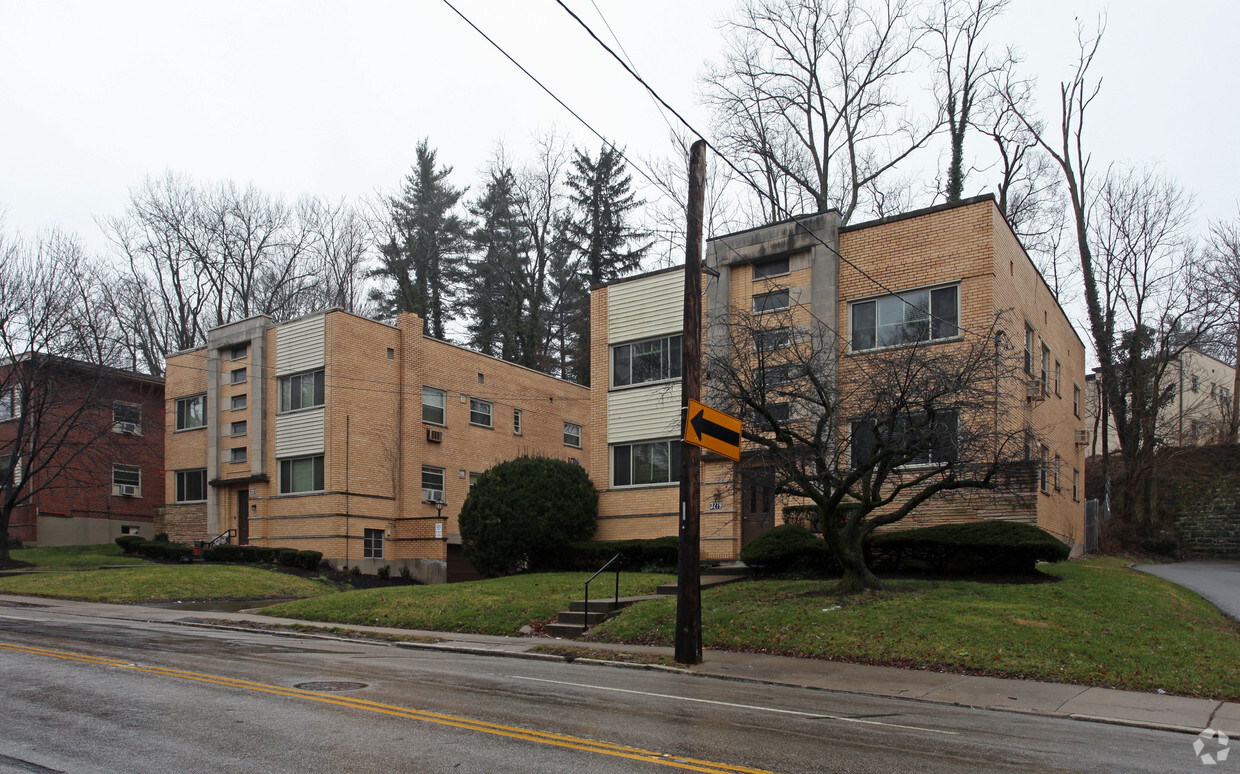Building Photo - 3279-3281 Linwood Ave