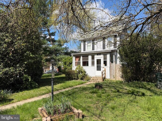 Foto del edificio - 5014 Delaware St