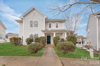 Building Photo - 9235 Island Overlook Ct