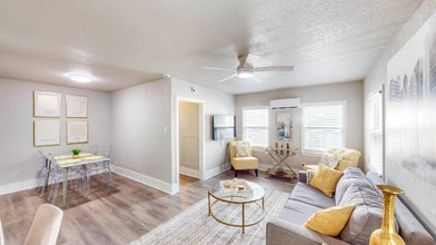 Building Photo - 128 Claremont Ave