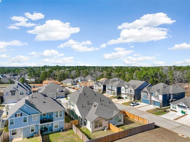 Building Photo - 607 Silver Pear Ct