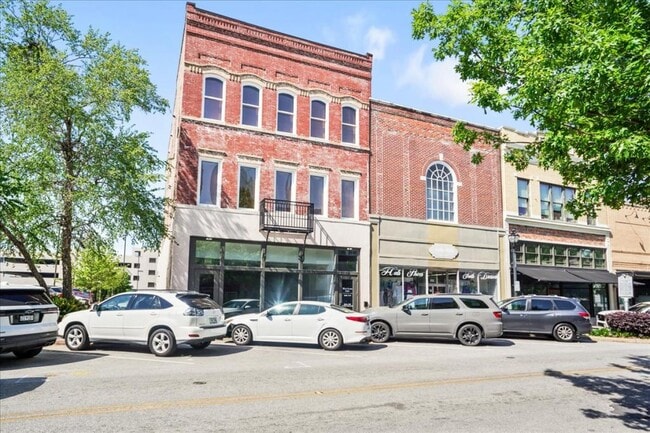 Building Photo - 127 W Evans St