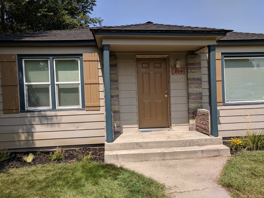 Foto principal - 206 W Linden St