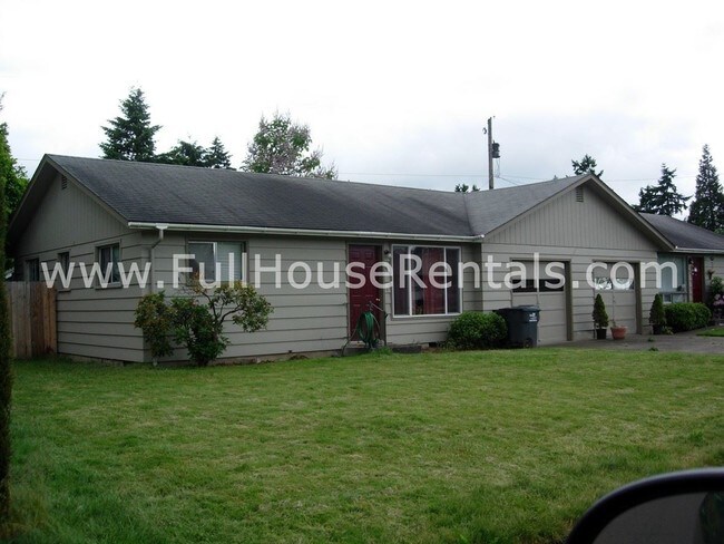 Building Photo - 98 Stults Ave