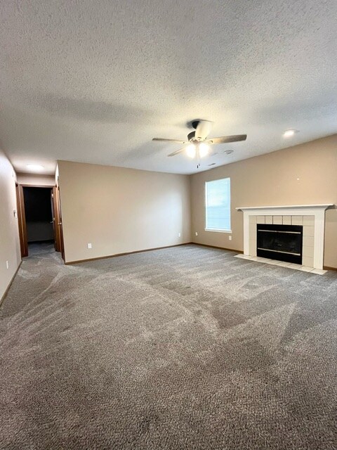 Building Photo - 6465 Townsend Way