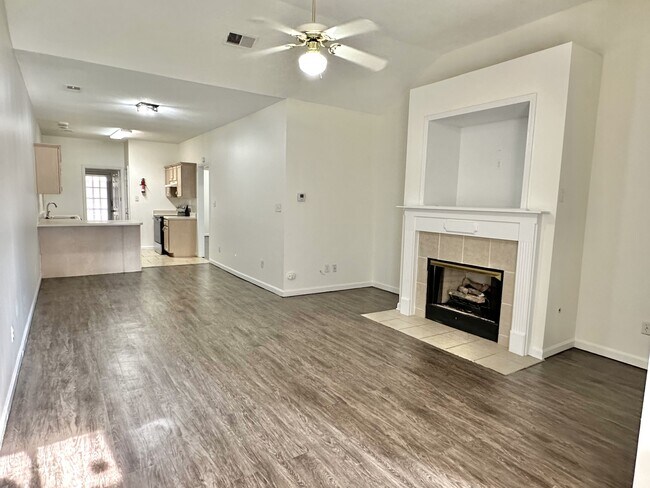 Building Photo - 3972 Gavick Dr