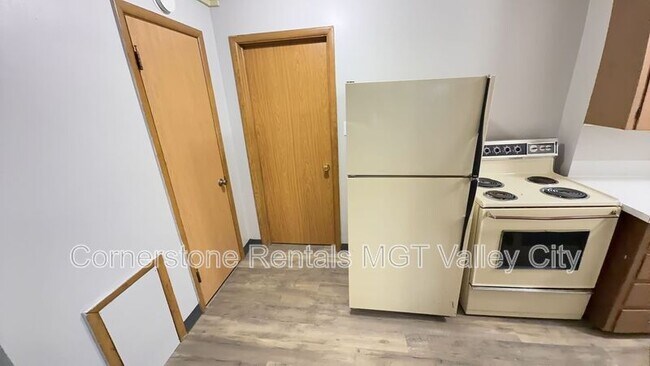 Foto del edificio - 227 Central Ave S