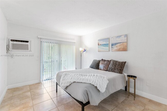 Foto del edificio - 1777 Venice Ln