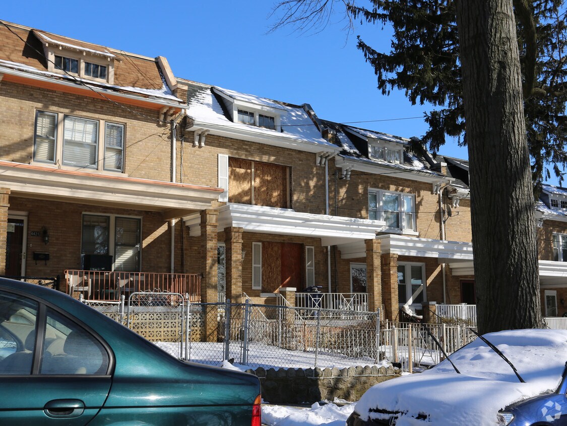 Foto del edificio - 4419 3rd St NW