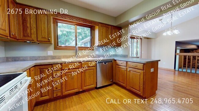 Foto del edificio - 2675 Browning Dr