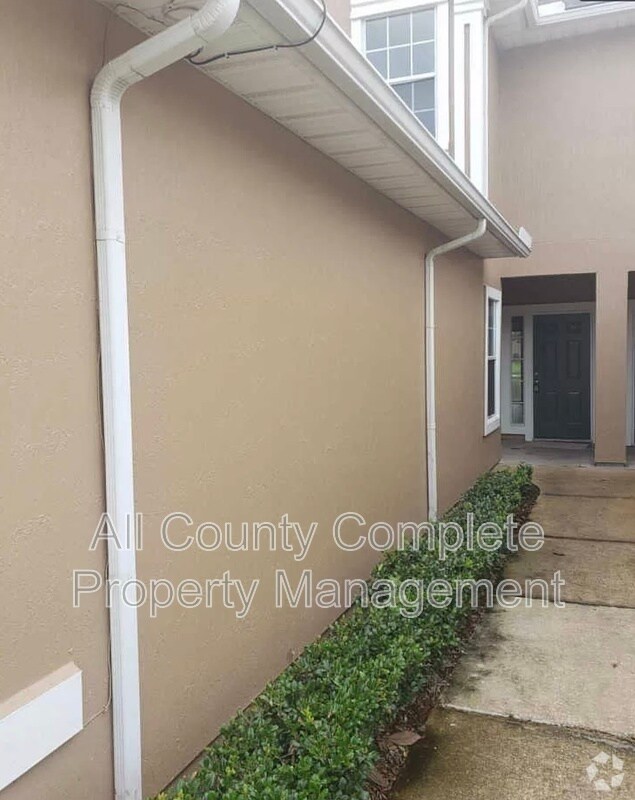 The Gables at Wingfield Glen Apartments for Rent with a Swimming Pool