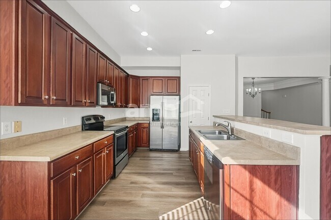 Foto del edificio - 5071 Sunburst Ln