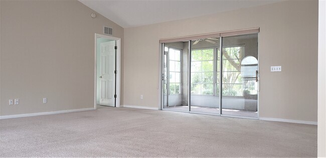 Foto del edificio - 5126 NW 21st Loop