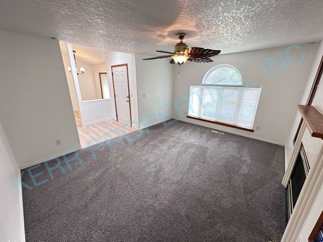 Building Photo - Charming 3-Bedroom Haven with 2 Baths in Gresham – Your Perfect 1364 Sq Ft Retreat!