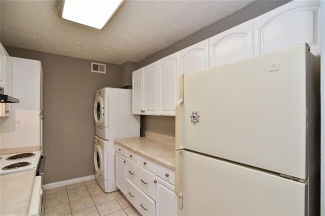 Foto del edificio - 2396 Lawrenceville Hwy
