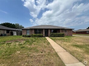 Building Photo - 1101 Seabrook Dr