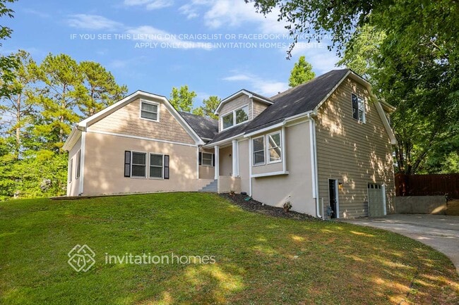 Building Photo - 17 Henley Cir