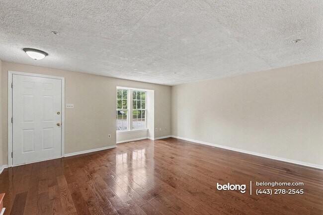 Building Photo - 8918 Pembrook Woods
