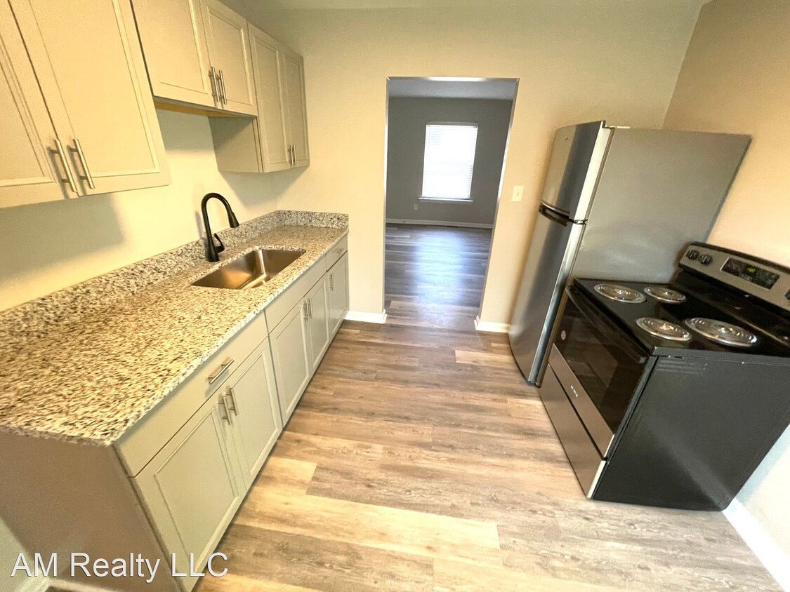Primary Photo - 2 br, 1 bath House - 315 E Phifer Street