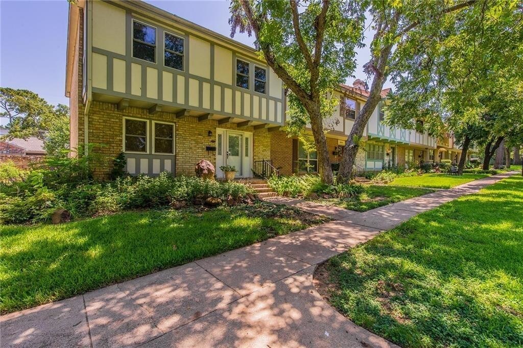 Foto principal - 232 Westview Terrace