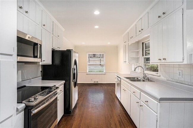 Building Photo - 4614 E Conway Dr NW