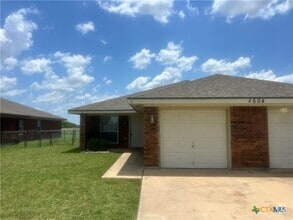 Building Photo - 4604 Wade Dr