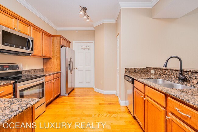 Foto del edificio - 2 br, 2 bath House - 2801 S Ridgewood Ave ...