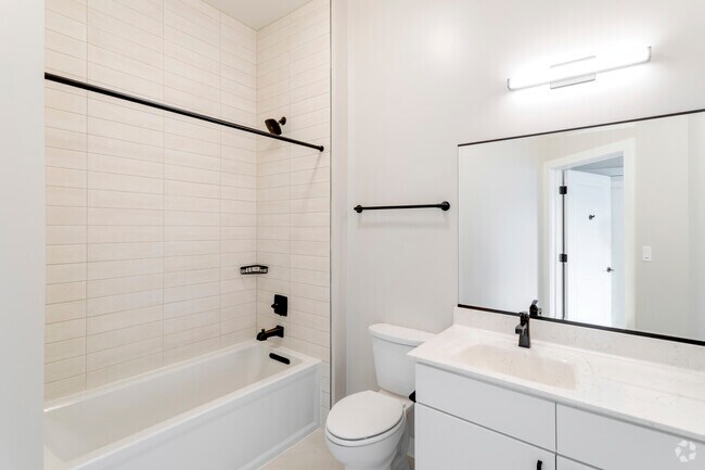 2 BR, 2 BA - 935 SF - Artisan 4100