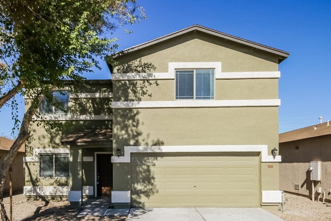 Building Photo - 1836 E Silversmith Trail