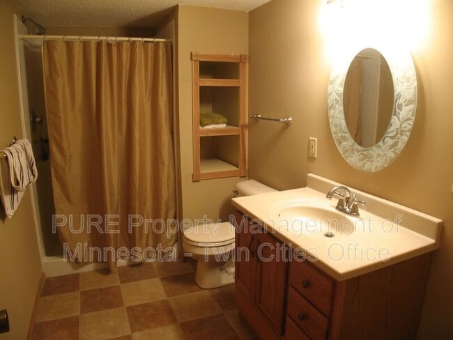 Building Photo - 1331 Eagle Bluff Ct
