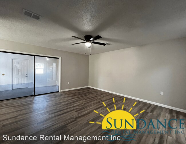 Building Photo - 3 br, 2.5 bath House - 37 12th Street Unit...