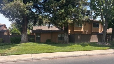 Building Photo - 4002 Elmo Loop