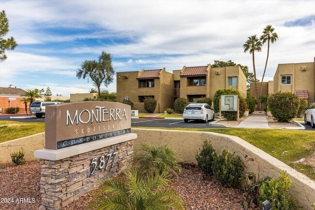 Building Photo - 5877 N Granite Reef Rd