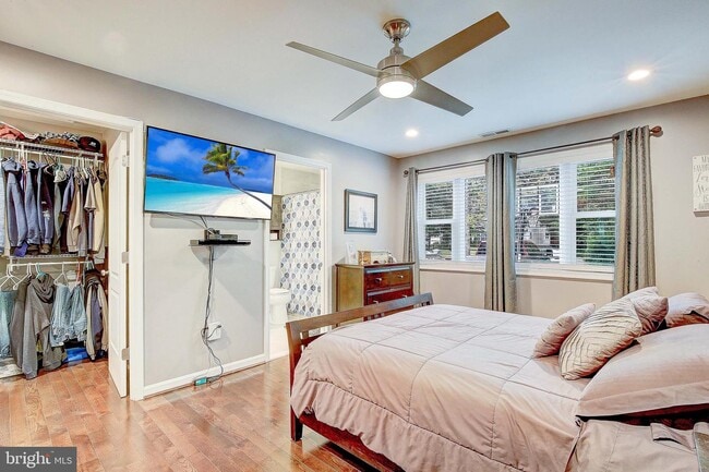 Building Photo - 3585 Loch Haven Dr