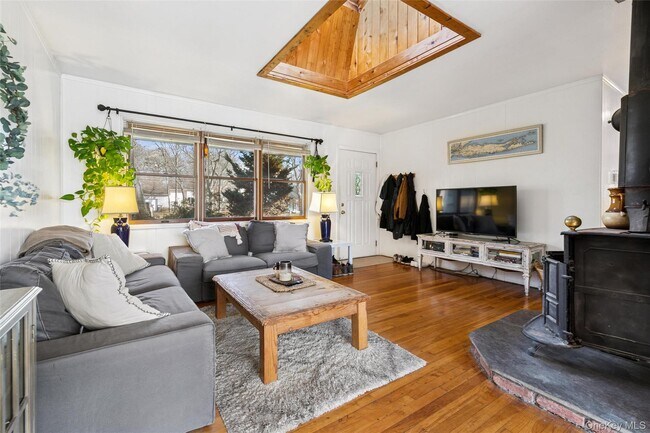 Foto del edificio - 5 Rutyna Cir