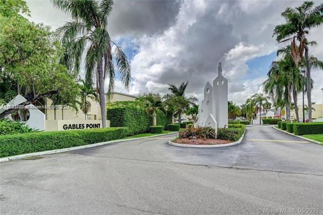 Building Photo - 6840 SW 45th Ln