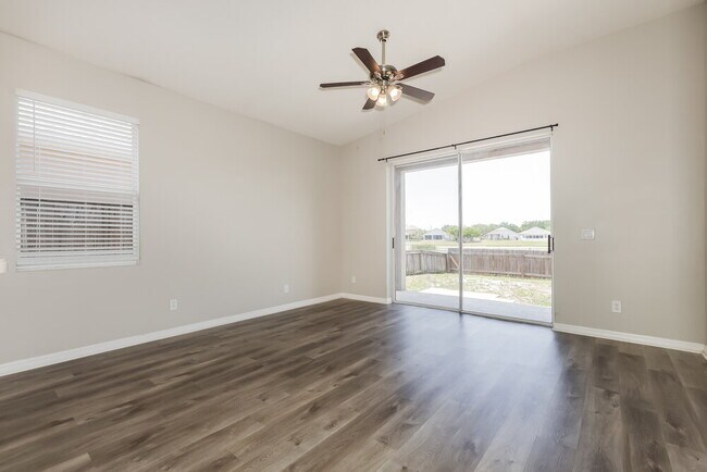 Foto del edificio - 5234 Clover Mist Dr