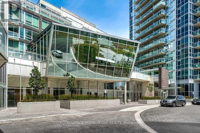 Photo du bâtiment - 2916 Hwy 7