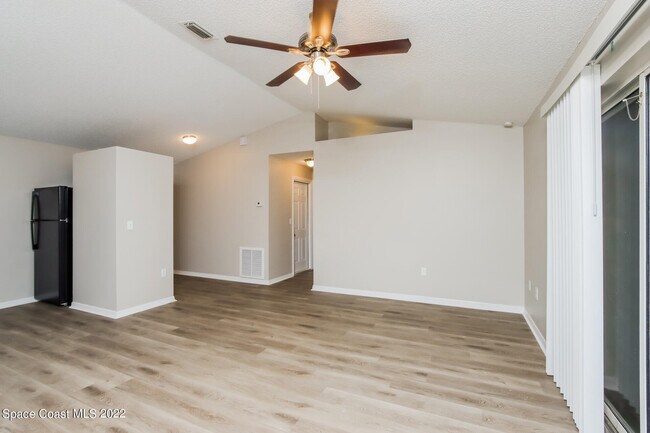 Foto del edificio - 1790 Lantana Ct NW